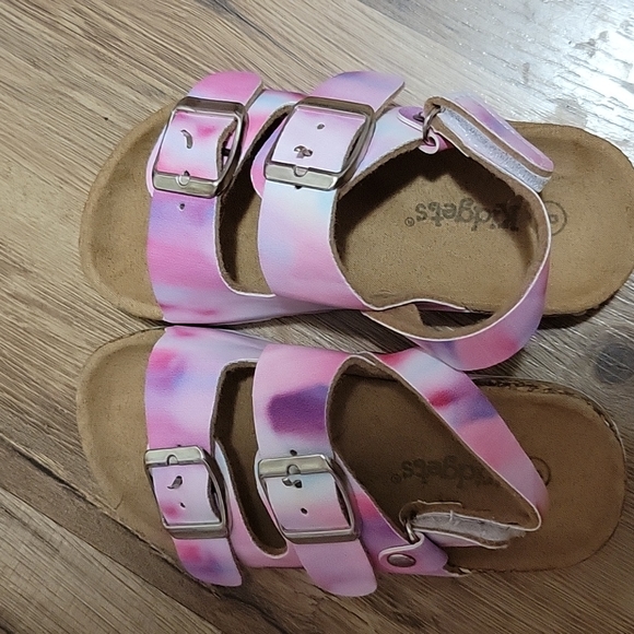 Sandals - Picture 3 of 4